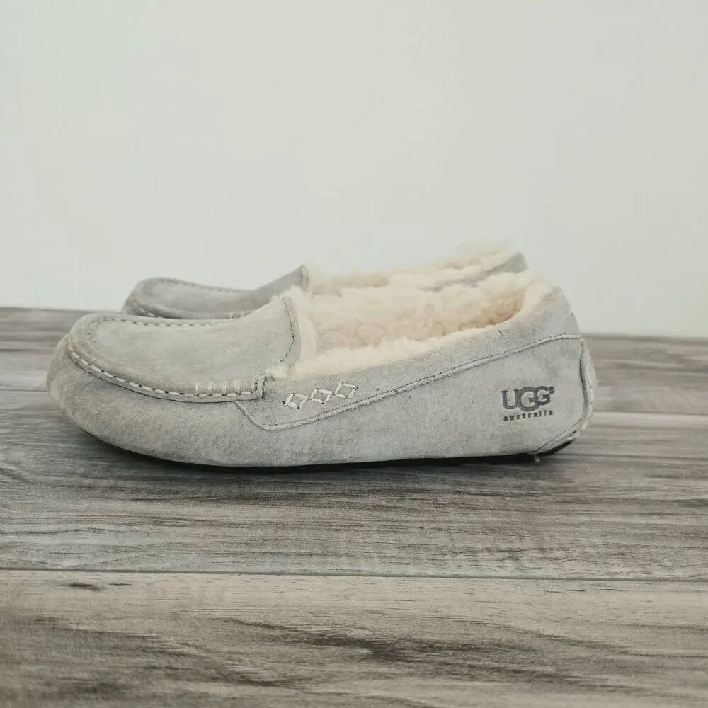 UGG Women's Gray Suede Ansley Shearling Moccasin Slippers Size 7